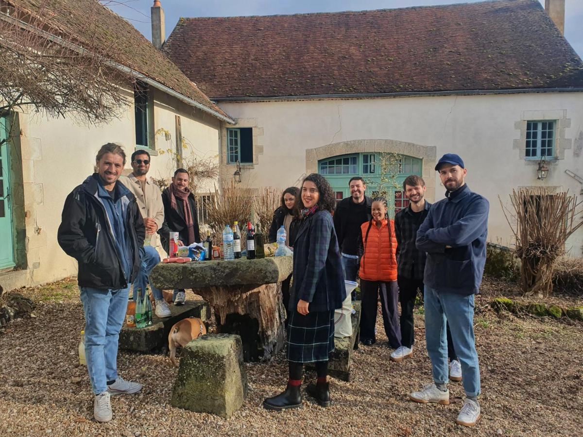 Bed & Breakfast Ferme Equestre & D'hotes Gateau Stables Proche Guedelon *