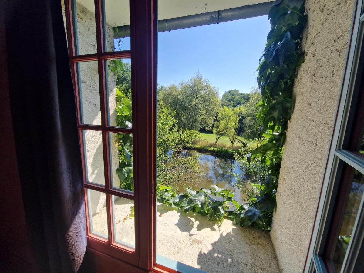 Ferme Equestre & D'hotes Gateau Stables Proche Guedelon Bed & Breakfast *